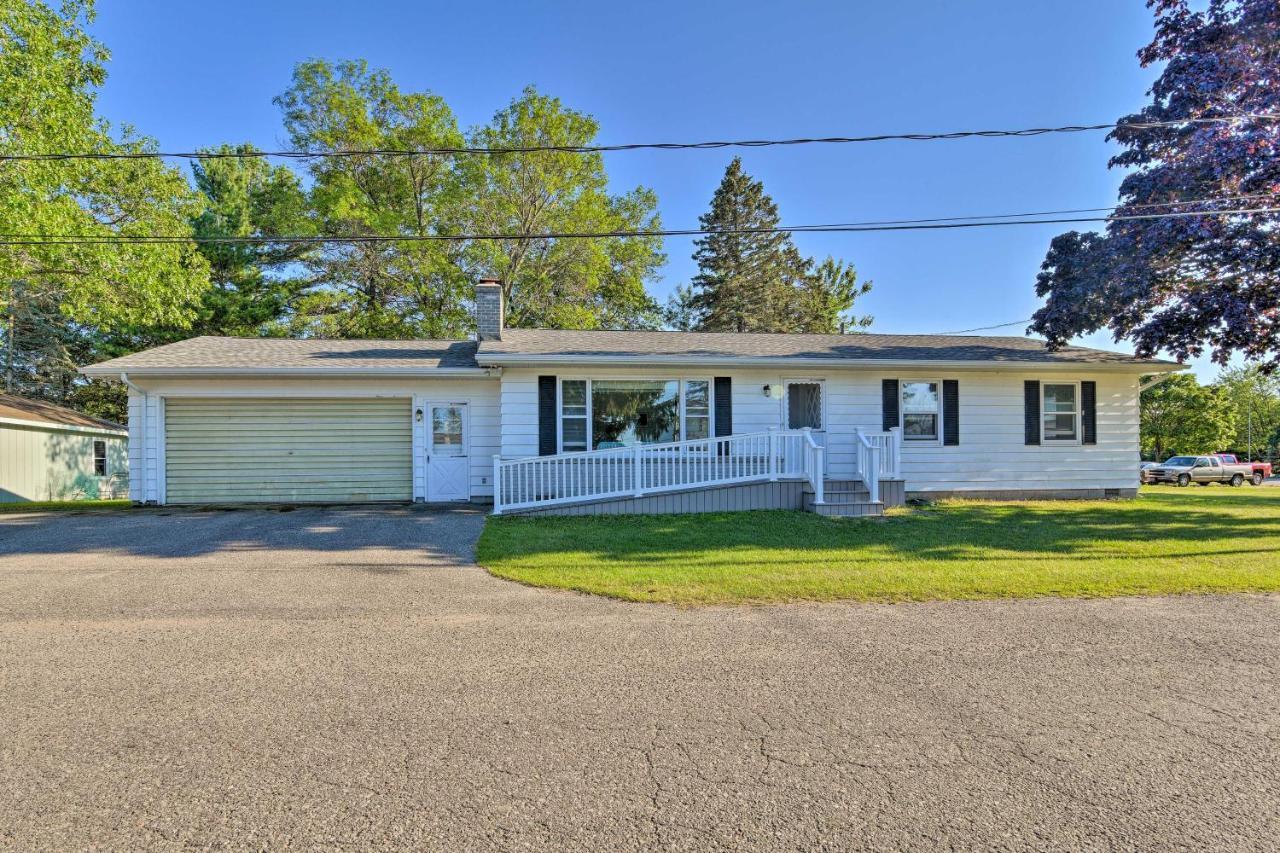 Lake Huron House With Grill And Beach Access! East Tawas 외부 사진