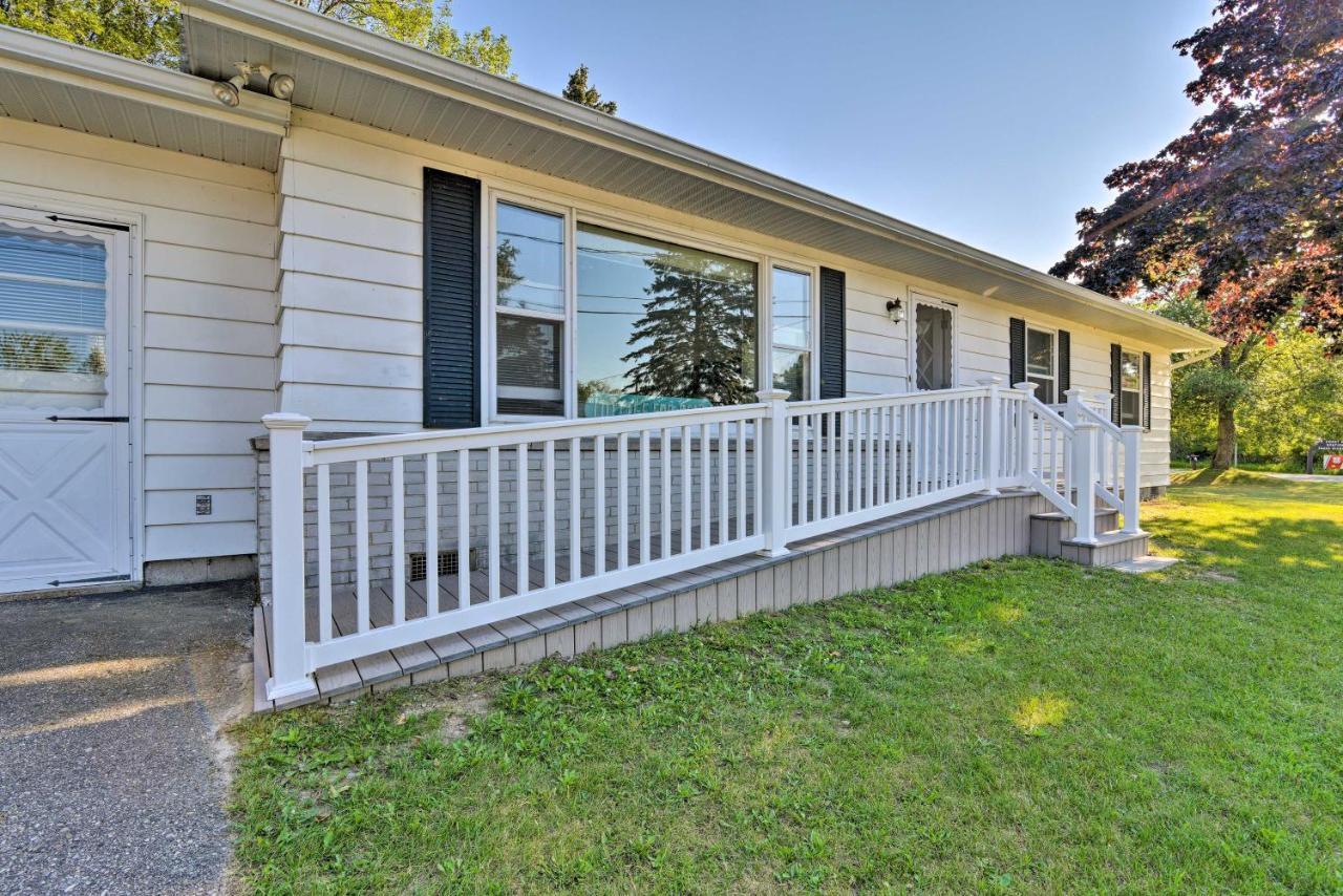 Lake Huron House With Grill And Beach Access! East Tawas 외부 사진